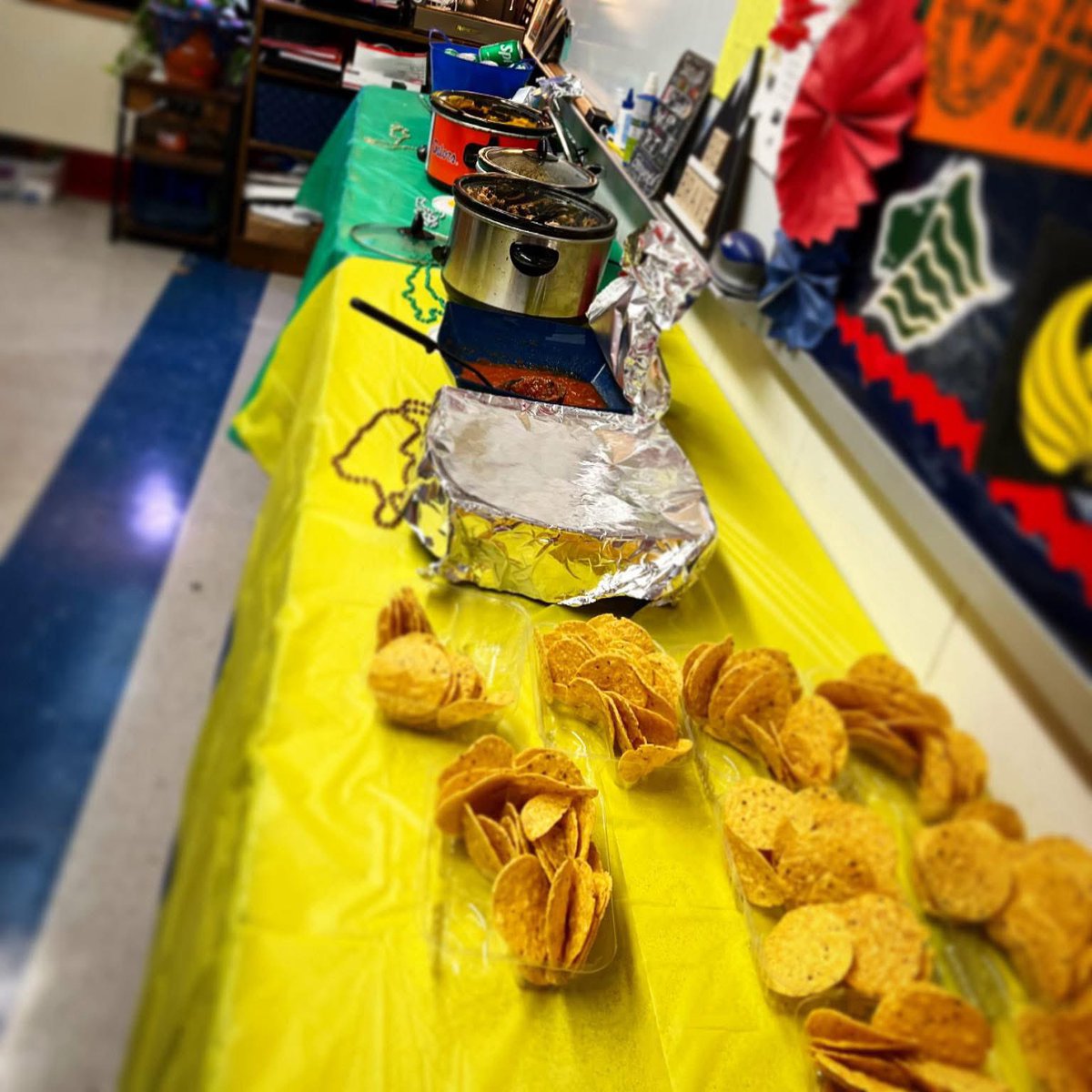 myTBThs's tweet photo. Today we celebrate Thankful Thursday by honoring the incredible dedication of our teachers.

They are truly “Nacho Average Teachers”!

#TampaBayTech #ARatedSchool #TBT #TechTechTech #TitanPride #CommunitySchool #over50yearsStrong #HighSchool #HCPS #Tampa #TampaBay https://t.co/a8bi44IGJY