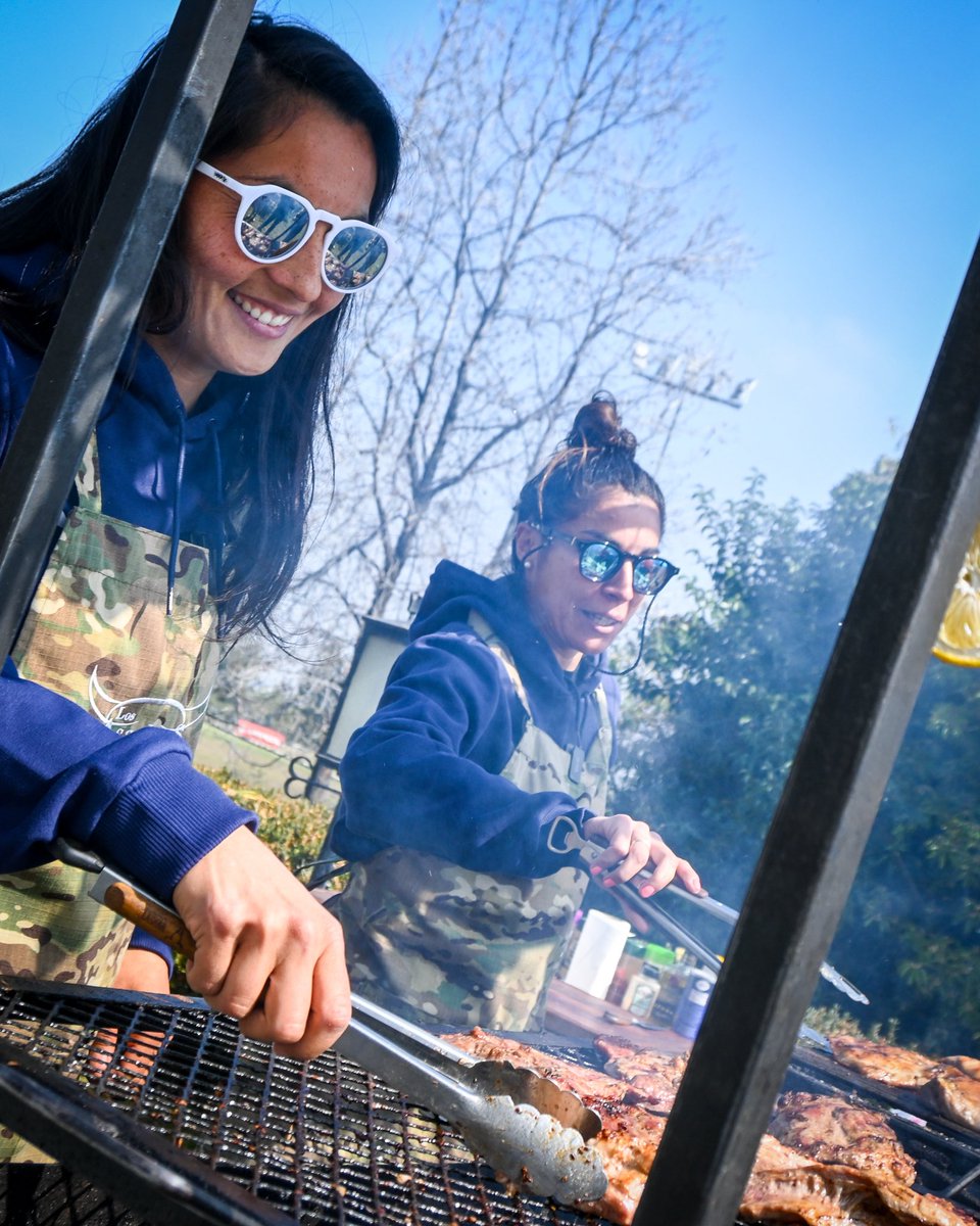 ¿Un asadito? 👀🥩

¡Esperamos estén teniendo unas lindas Fiestas Patrias! 🥳