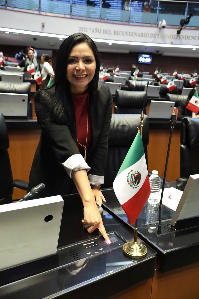 Hoy discutimos la política económica interior en el marco de la sesión #jueves