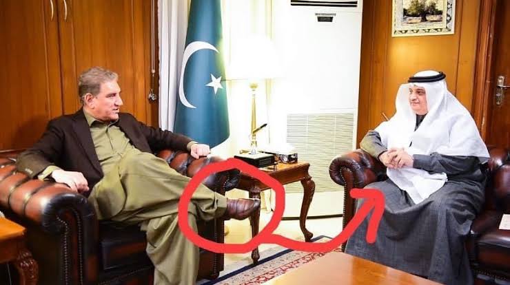NezamJKhan's tweet photo. We sincerely apologize to H.E. Ambassador of Saudi Arabia for the conduct of Shah Mehmood Qureshi. It reflected inexperience and lack of diplomatic norms. Pakistan greatly values its brotherly ties with KSA.
#PakSaudiDefencePact #pakksa #SaudiArabia #Islamabad https://t.co/T9AqVxMQhS