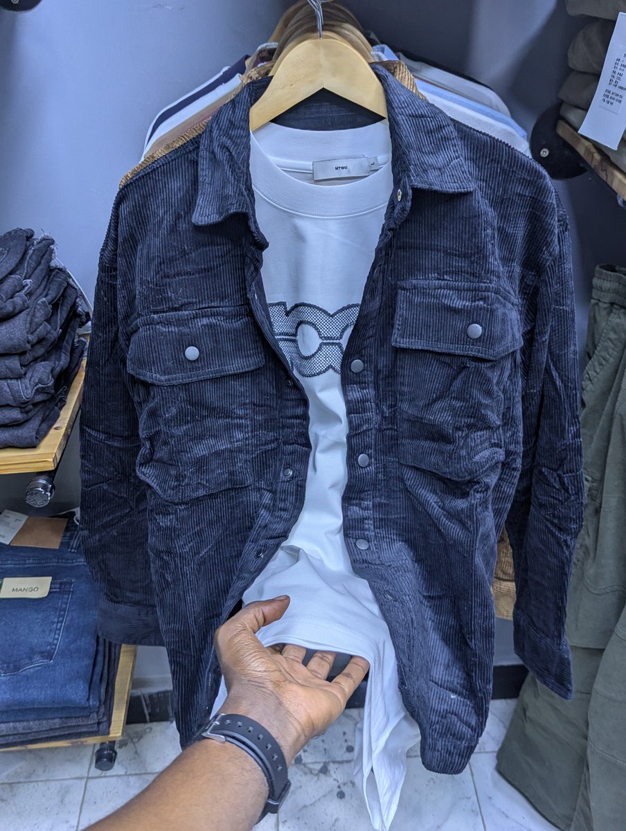 ze_mandevu's tweet image. Kiroho Safi naomba Repost yako hapa 👊