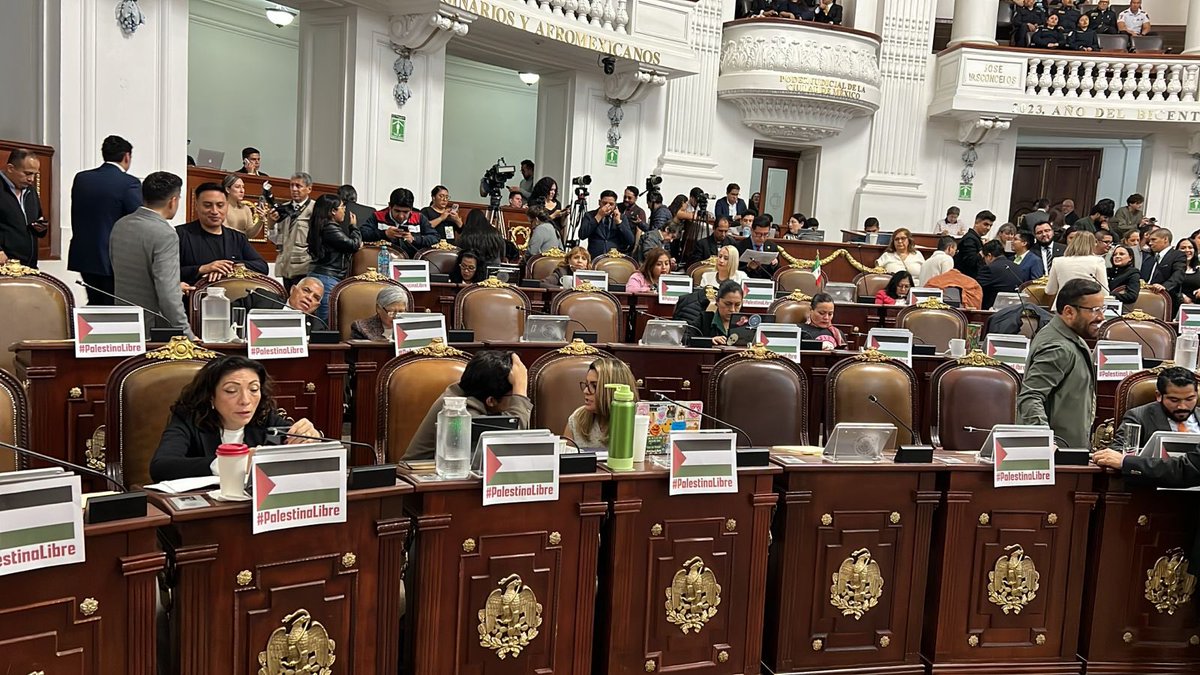 arlinmedrano_'s tweet image. Así sesiona el Congreso de la Ciudad de México.
