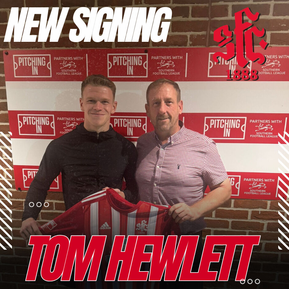 SFC1888's tweet image. 🔴⚪️ WELCOME TO THE ROCKIES ⚪️🔴

We’re delighted to announce the signing of Tom Hewlett!

The former @burtonalbionfc, @PooleTownFC &amp;amp; @theterras striker joins Shaftesbury FC, bringing an extra attacking threat to the team. 

Welcome aboard, Tom! 👊🏻

#UpTheRockies | #WelcomeTom