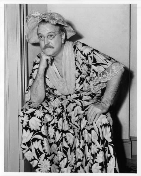 CitizenScreen's tweet photo. Remembering Frank Morgan (June 1, 1890 β September 18, 1949) #WhatACharacter https://t.co/Q6IhB5BL57