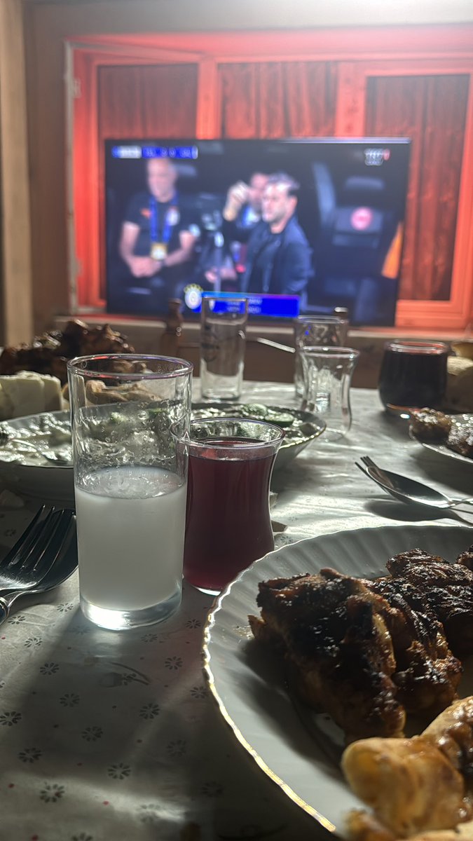 iyi akşamlar gönül dostları