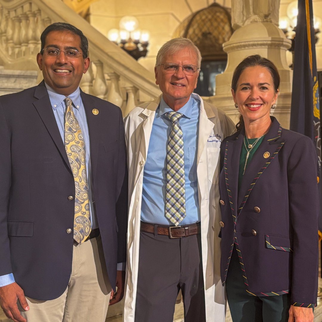 PAMEDSociety's tweet image. 💙 September is Prostate Cancer Awareness Month, and PAMED Vice President Edward P. Balaban, DO, FACP, FASCO recently joined the Pennsylvania Prostate Cancer Coalition and legislators at the Capitol to champion awareness, education, and access to life-saving screenings.

🚨 1 in…