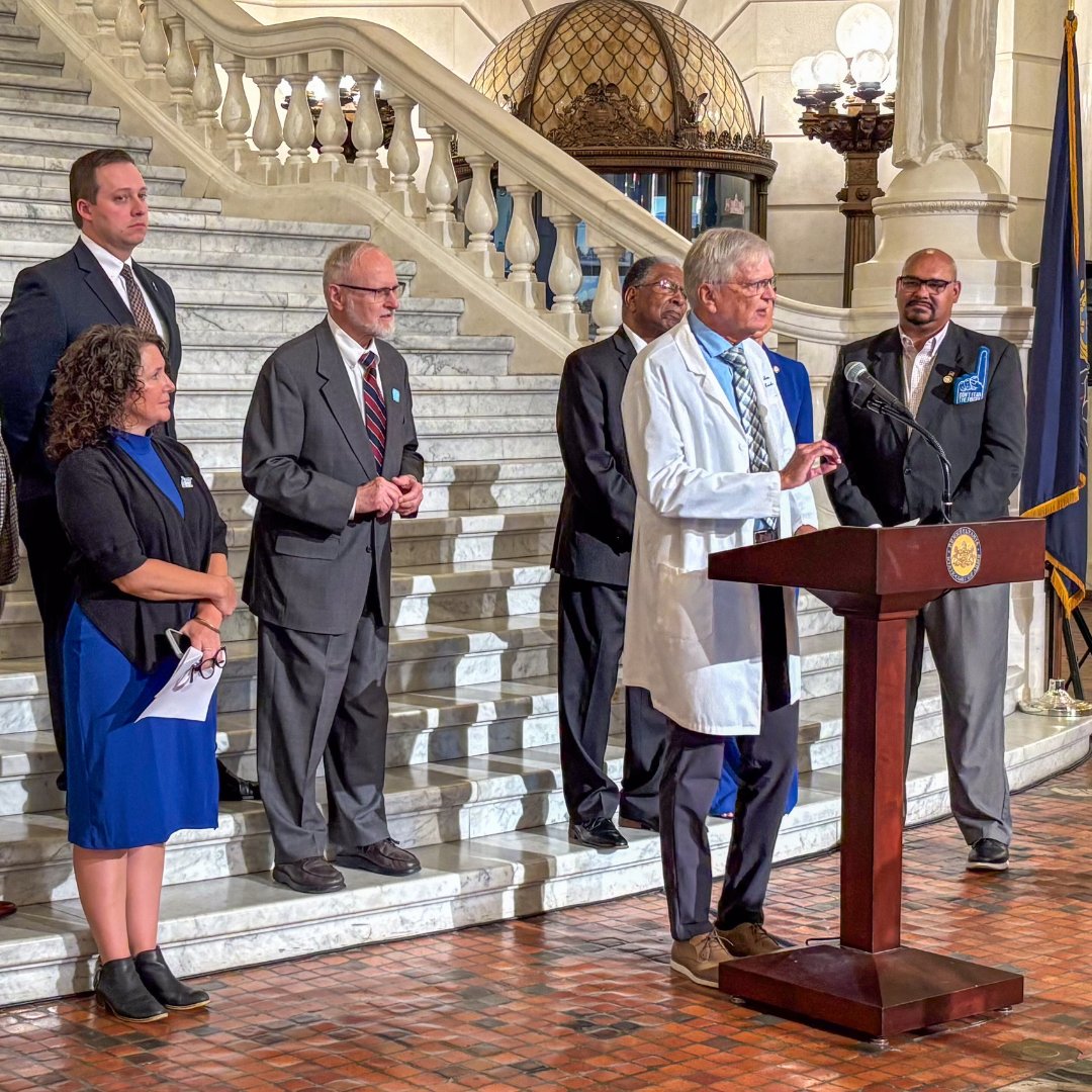 PAMEDSociety's tweet image. 💙 September is Prostate Cancer Awareness Month, and PAMED Vice President Edward P. Balaban, DO, FACP, FASCO recently joined the Pennsylvania Prostate Cancer Coalition and legislators at the Capitol to champion awareness, education, and access to life-saving screenings.

🚨 1 in…