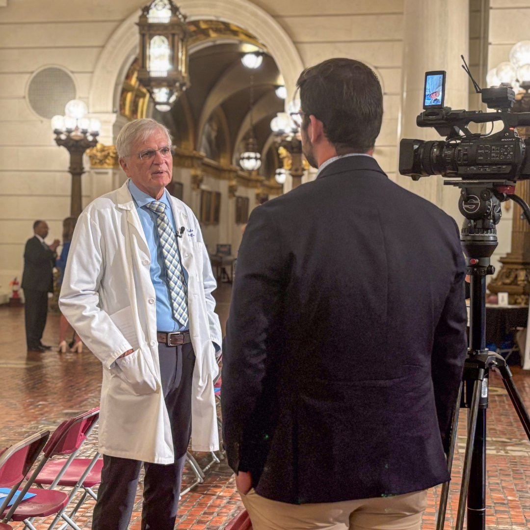 PAMEDSociety's tweet image. 💙 September is Prostate Cancer Awareness Month, and PAMED Vice President Edward P. Balaban, DO, FACP, FASCO recently joined the Pennsylvania Prostate Cancer Coalition and legislators at the Capitol to champion awareness, education, and access to life-saving screenings.

🚨 1 in…