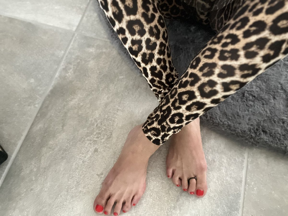 Ich gehe meinen Weg ohne zu zögern, denn jeder Schritt gehört mir. Die Frage ist: Würdest du neben mir Schritt halten?

<a href="/Soxsnake/">SmellySocksFetish</a> <a href="/rt_feet/">Feet RT PROMO 💯K</a>
<a href="/FeetForumArea/">Foot Fetish Forum</a>
@_bibadie _ <a href="/homofootius/">Foot Liquor</a>
<a href="/ufukunotesi/">Ufukunotesi</a>
<a href="/Xocksy/">Socksy</a>
<a href="/Girls_n_socks/">girls'n_socks</a> <a href="/user385u/">RT Femdom & Feet models</a> <a href="/UsedSockSimp/">I Buy Used Socks</a> <a href="/ssockss24/">SSOCKSS</a>
<a href="/feetpuppy90/">footboy69</a>
<a href="/chrisser995/">Chrisser995</a>