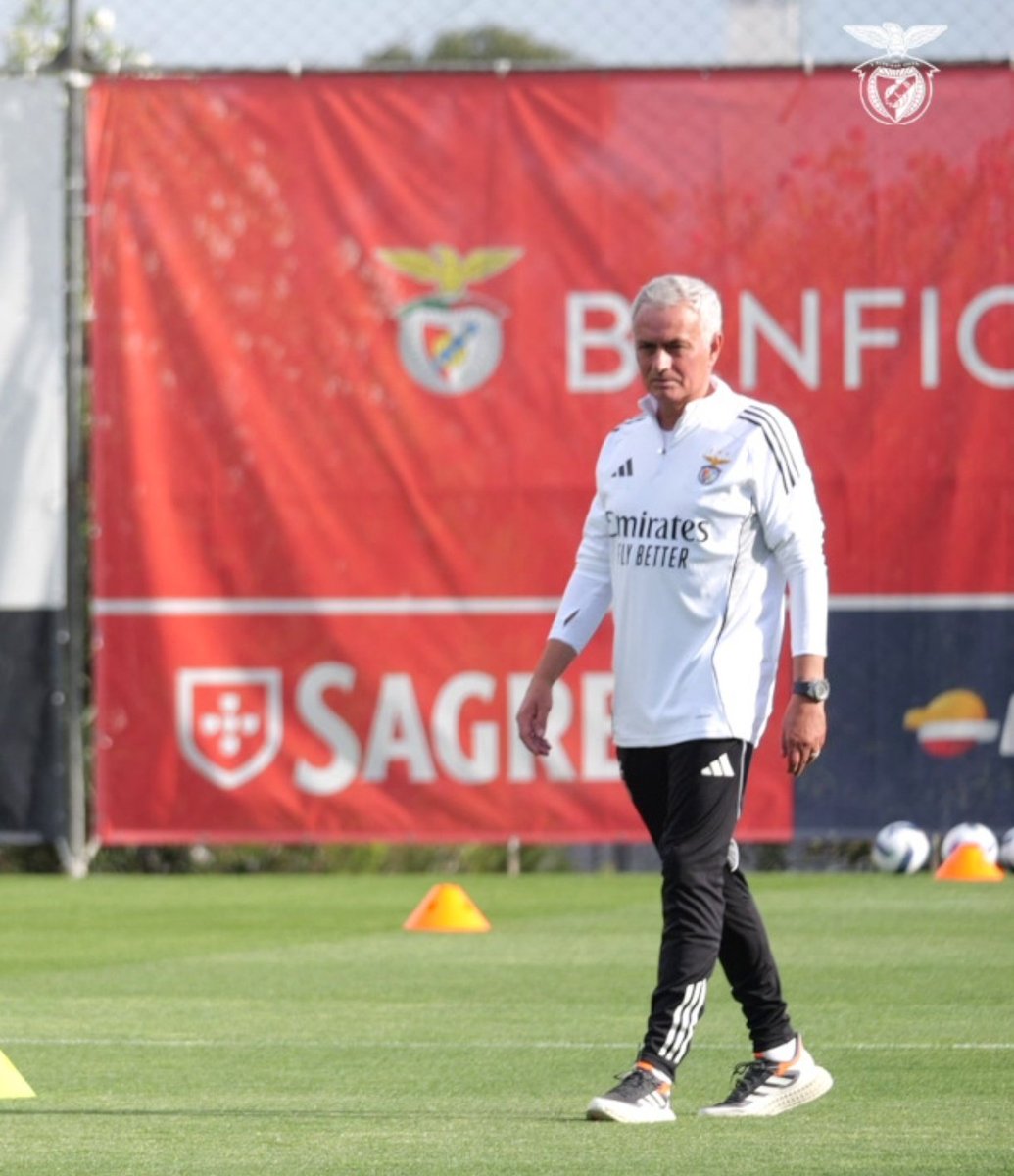 slbindependente's tweet image. 𝓣𝓱𝓮 𝓻𝓮𝓭 𝓞𝓷𝓮

#Benfica #RumoAo39