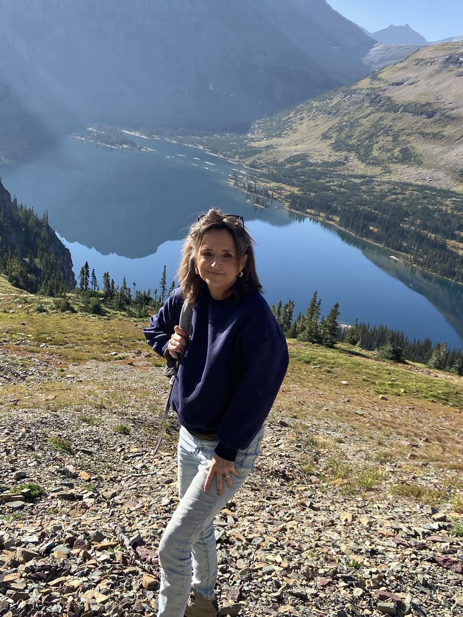 You_n_God's tweet image. “He leads me beside still waters.” 

#hiddenlake @GlacierNPS