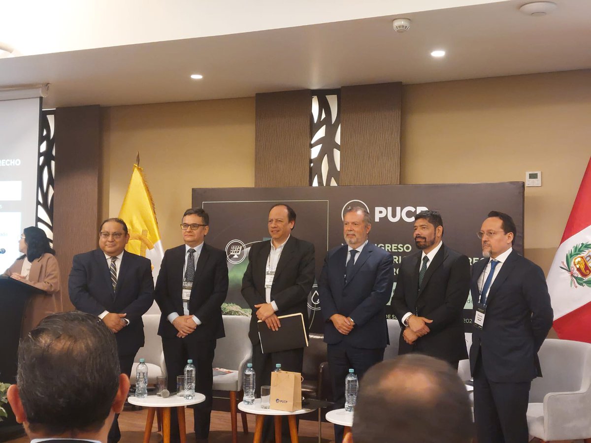 ⚡ El 16 de septiembre, nuestro presidente Daniel Camac participó como panelista en VII Congreso Iberoamericano  organizado por la ASIDE, la <a href="/pucp/">PUCP</a>  y la <a href="/UExternado/">U.Externado</a>. El panel abordó el tema “Seguridad energética y regulación en Iberoamérica: retos y oportunidades”. 🌎⚖️