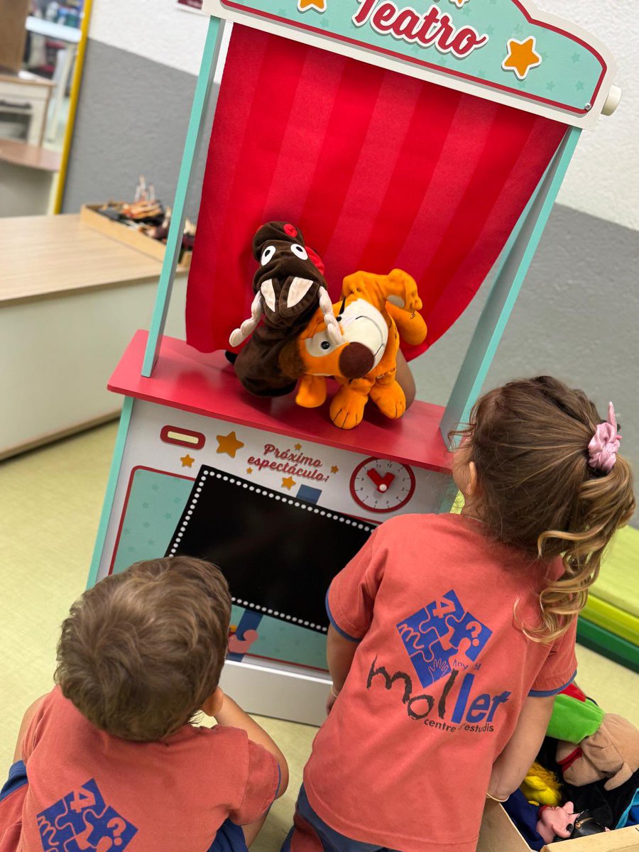 |INFANTIL|

A l’estança d’I4 ens familiaritzem amb el nou espai. 

Gaudir, compartir i aprendre serà la nostra fita☺️💫

#Educació #escola #MolletdelVallès #aprendre #escolaCem