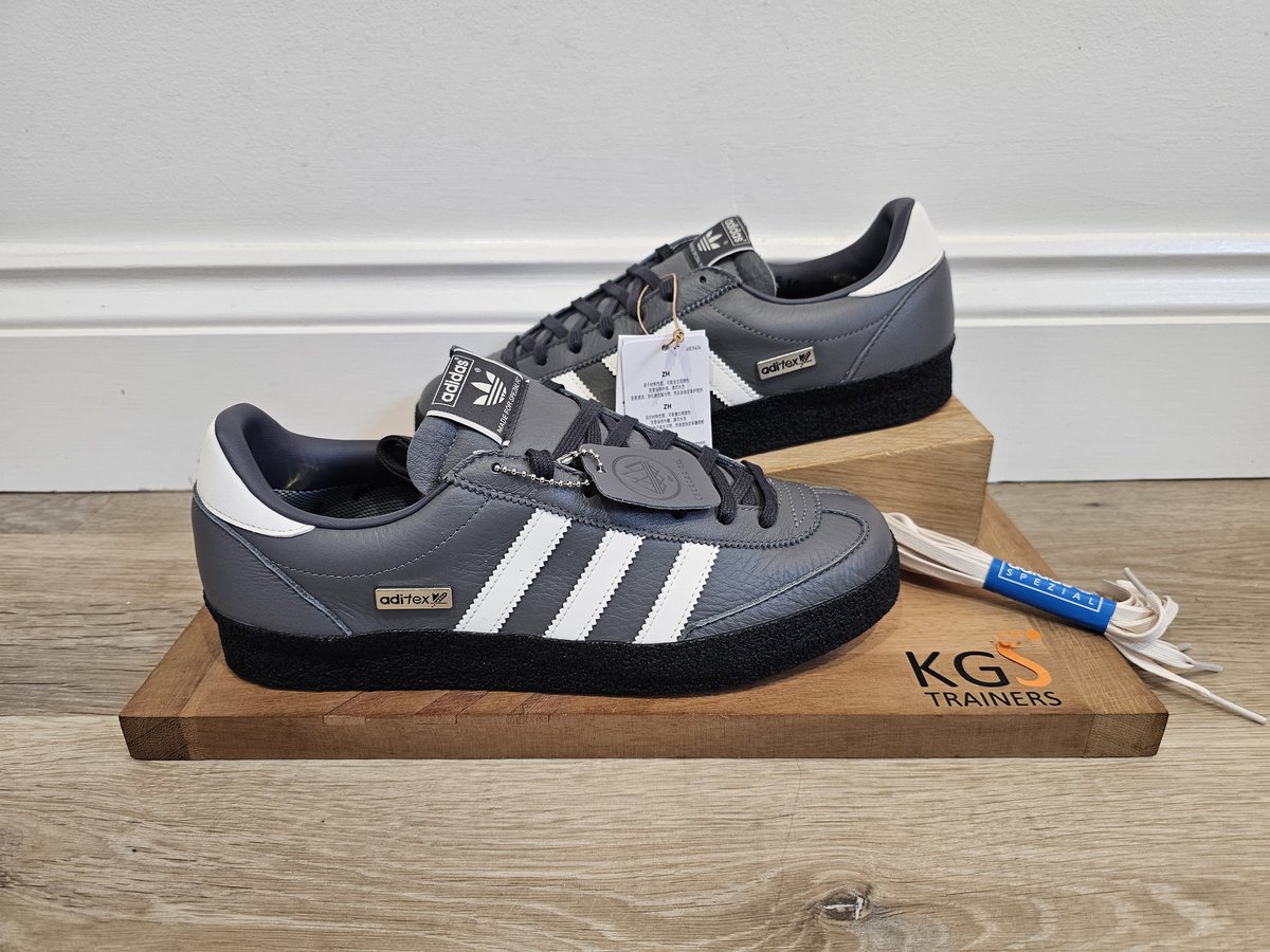 kgstrainers's tweet image. Adidas Lothertex SPZL FC 
Size 8.5 UK. 
Brand new boxed &amp;amp; tagged
£90 delivered 

#spzl #fc #adidas #spezial