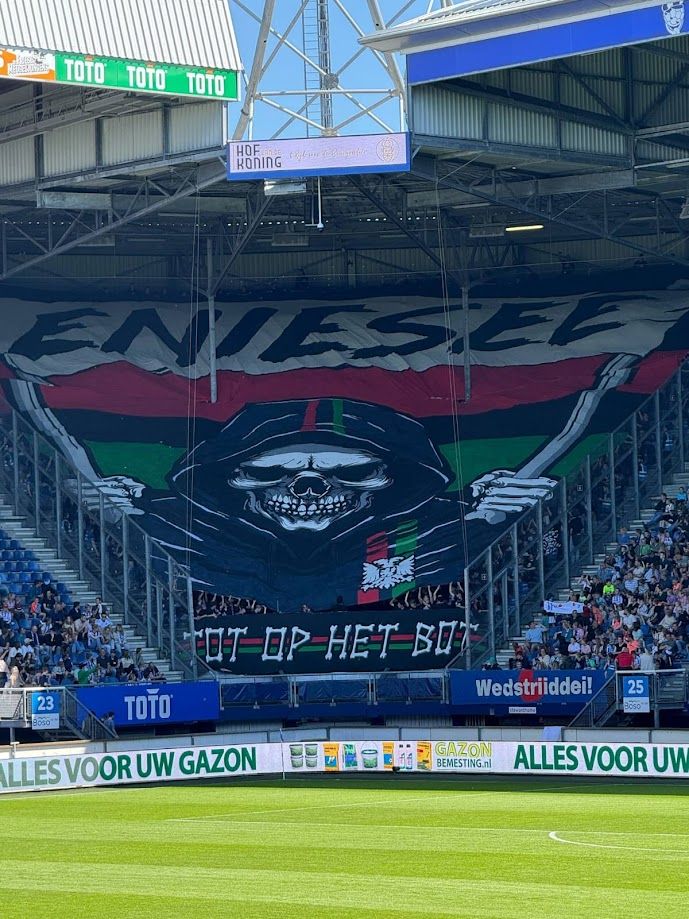 De Trouwe Honden tweet media