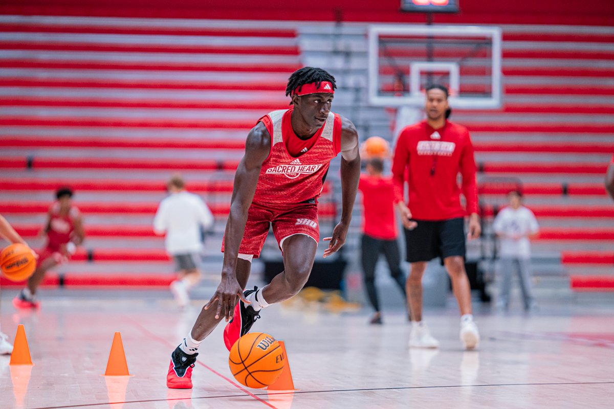 Sacred Heart University Men's Basketball tweet media