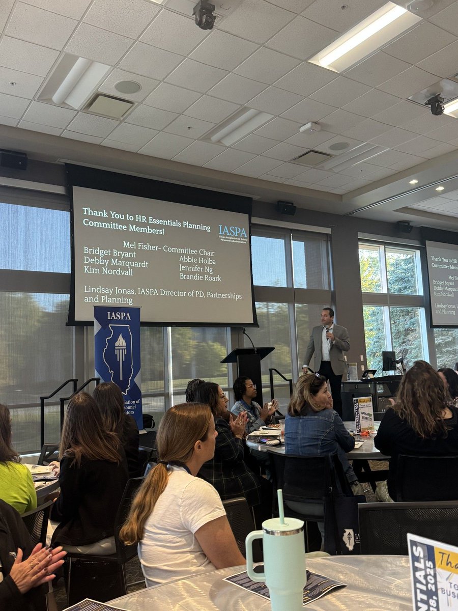 On THANKFUL Thursday, we are so GRATEFUL for the this rockstar team &amp; all their hard work planning HR Essentials 2025! Take a look at that screen &amp; thank these #ILHRLeaders for all they did to plan another great conference!