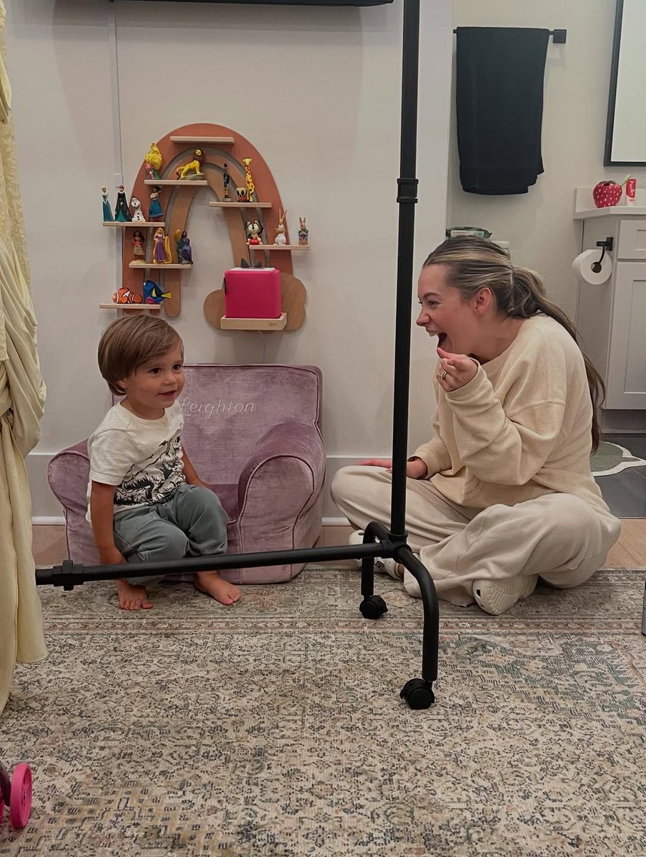 Happy 30th to my ride or die gal!!! You literally get hotter by the year as if it’s even possible 🔥 getting to celebrate 15 birthdays together is an honor and getting to love you for half of our lives now is the greatest gift. I love you my sister!!