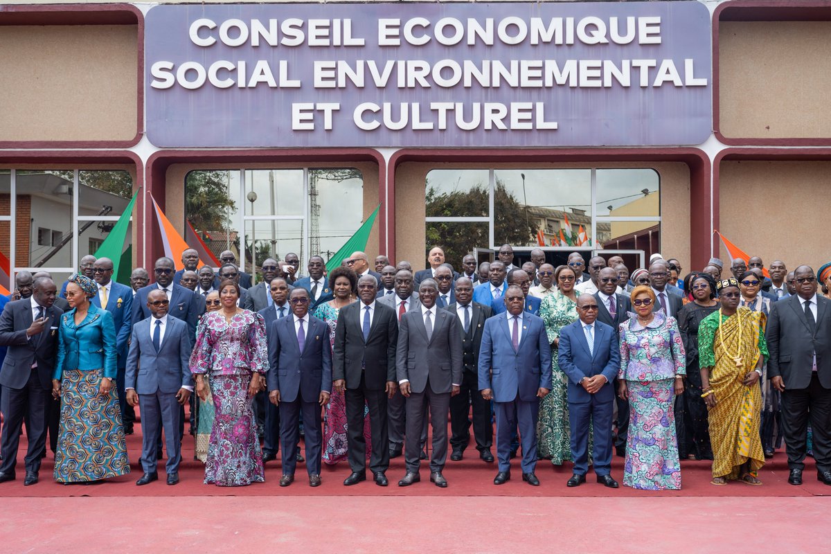assnatci's tweet photo. Le Président de l’@assnatci, @semadamabictogo a pris part à la cérémonie solennelle d’ouverture de sa 2e Session Ordinaire de l’année 2025, du Conseil économique, social, environnemental et culturel (#CESEC), ce jeudi 18 septembre 2025, au siège de l’Institution sis au Plateau. https://t.co/Md3wCtfBNo