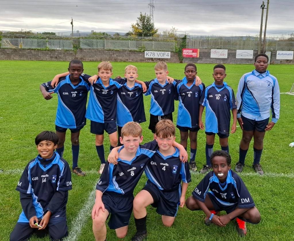 The boys Gaelic team played another belter today losing out on a scoreline of 4-8 to 4-4. Brogan's warm weather training camp last week really paid off as he kicked 1-2. Jeffrey Saheeb was excellent in goals pulling off some heroic saves. Thanks to <a href="/GAALucan/">Lucan Sarsfields GAA</a> for providing pitches