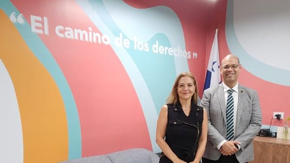 Luisa Cabal (@luisacabal_) on Twitter photo ¡Gracias por la visita, Dr. De León! Unamos fuerzas para avanzar en la respuesta al VIH en la región y fortalecer la labor de <a href="/SECOMISCA/">SE-COMISCA / SICA</a> con el fin de acabar con el sida como problema de salud pública para 2030. ¡Gracias por la visita, Dr. De León! Unamos fuerzas para avanzar en la respuesta al VIH en la región y fortalecer la labor de <a href="/SECOMISCA/">SE-COMISCA / SICA</a> con el fin de acabar con el sida como problema de salud pública para 2030.