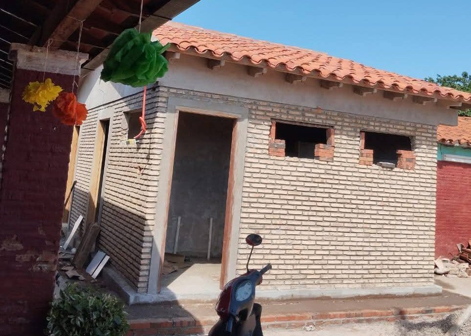 jfergo86's tweet image. La Municipalidad de Concepción INAUGURO un baño sexado por el valor de 211millones de Gs 😳😳