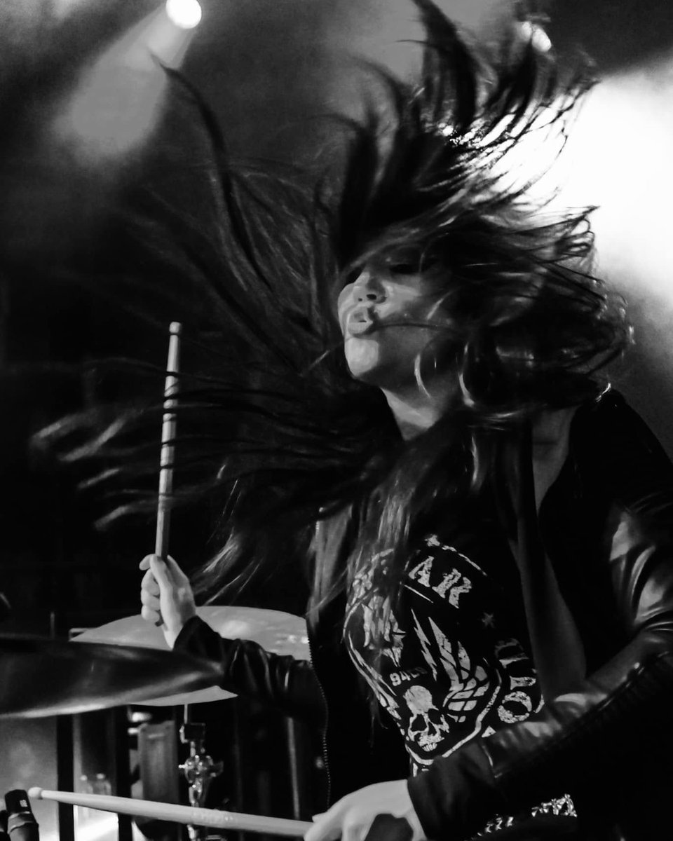 #Saliva is on the road and headed straight for #CargoConcertHall! You're only two weeks away from standing in the pit and filling up your camera roll with an inappropriate number of #Concert photos. Visit bit.ly/SalivaCCH25 to secure your spot in the crowd! 🤘