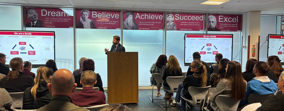 A really well attended ‘Welcome to Key Stage 4’ evening at LDA tonight. Many thanks to our staff presenters including Head of Year 10 Mr Proctor and Head of Whole School Literacy Mrs Pugh. We hope everyone found it to be useful.