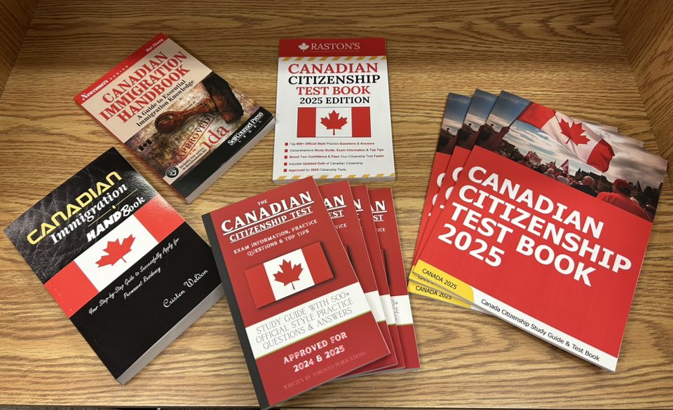 CLPublicLibrary's tweet image. We have books to give away to our community members who are planning to take the Canadian Citizenship Test! Stop by the South branch and get your free books! 📷 We also have a nice variety of children’s books for the little ones!