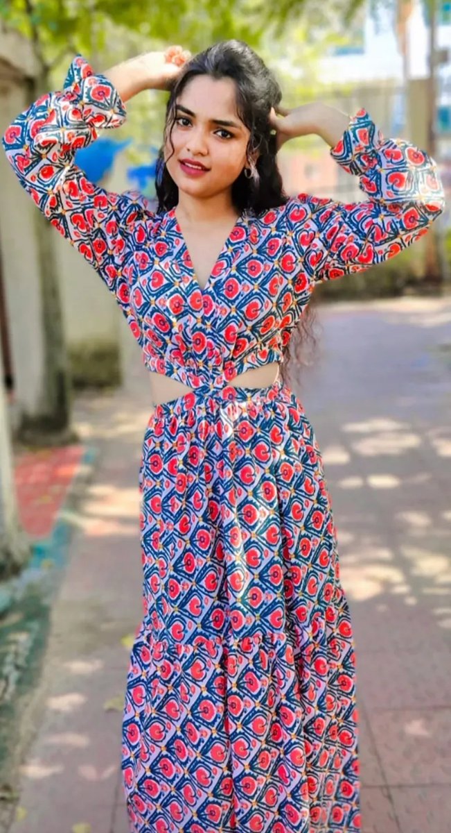 insta_modelz's tweet photo. #Jeny 💘

#sreeleela #mrunalthakur #rashmika #rashmikamandanna #kritisanon #meenakshichaudhary #keerthysuresh #saipallavi #malavika #rukminivasanth #kalyanipriyadarshan #bhagyashriborse #tamannaah #mirai #lokah #theycallhimOG #priyankamohan #poojahegde #ritikanayak #ogonsept25 https://t.co/4lpobGIaEj