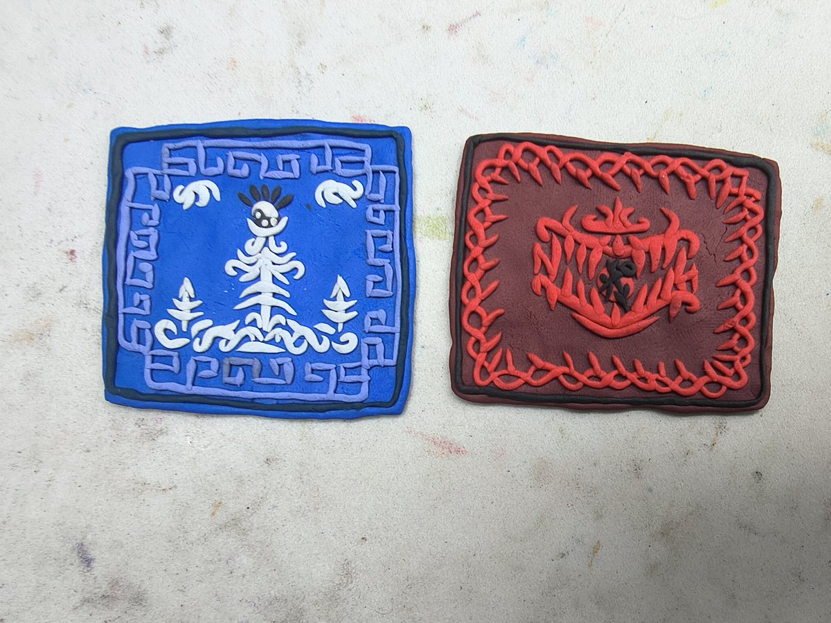 Presentado esta vez a 2 tribus de ninfas que se me ocurrió un día en el que estaba aburrido :v👍, las Atemis (las azules) y las Aímas (Las rojas), su Lore aún está en desarrollo, pero mientras les dejo las apariencias de algunas de ellas y sus estandartes :D #fantasy #art #ninfas