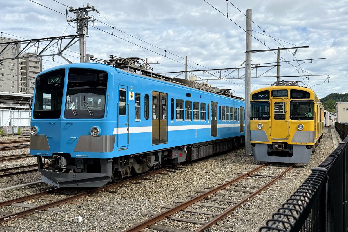 Rail_Channel's tweet image. 2025.9.19  #近江鉄道 彦根
#200形 #201F 通電。赤電の #822F と並んで留置。#202F は #102F の隣りに留置

#100形 #820形 #西武鉄道 #401系 #431F #新101系 #285F #新2000系 #2451F #2453F