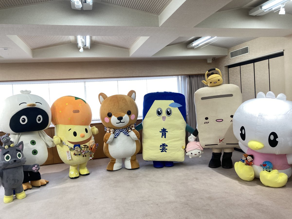 おは香堂です🪁🪁

日本香堂にたくさんお友達が青雲くんに会いに遊びに来てくれました🥰
 #ゆるっと企業キャラの集い