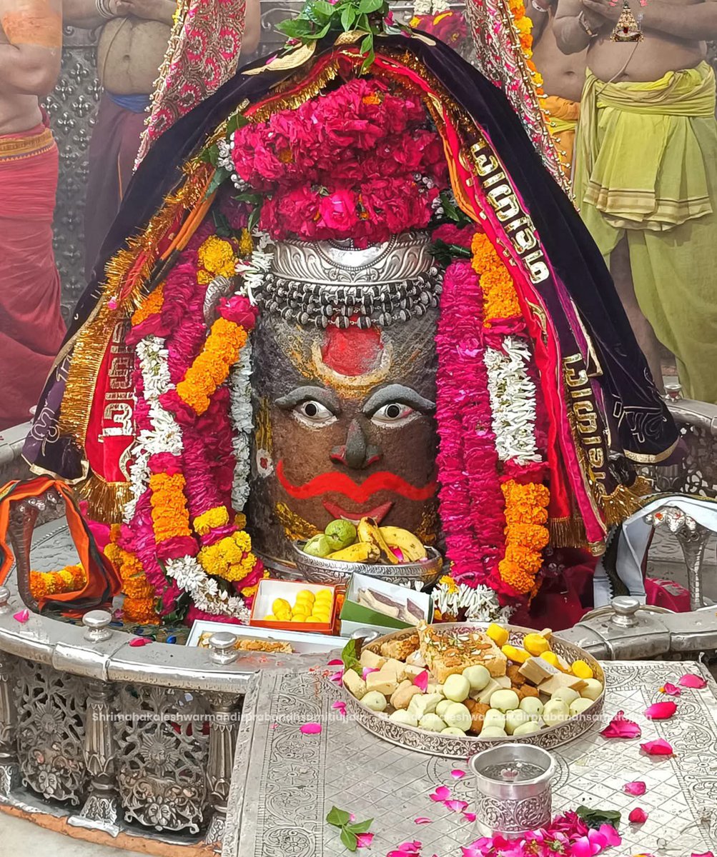 12Jyotirling's tweet image. श्री महाकालेश्वर ज्योतिर्लिंग जी के आज के भस्म आरती श्रृंगार दिव्य दर्शन 19.09.2025