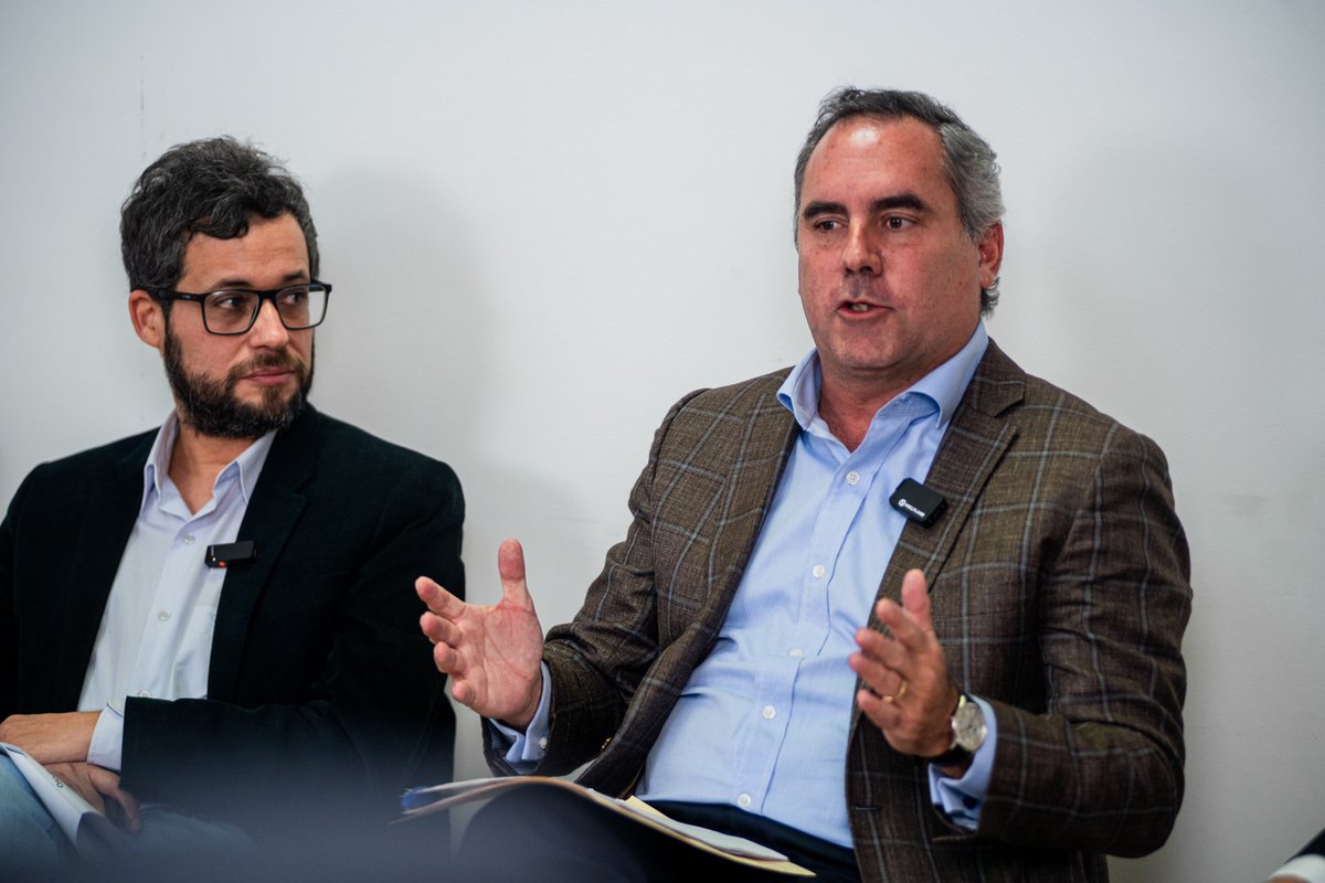 <a href="/Mariano_MGF/">Mariano González</a> <a href="/BelaundeRafael/">Rafael Belaunde</a> <a href="/MesiasGuevara/">Mesías Guevara</a> <a href="/TC_Peru/">Tribunal Constitucional del Perú</a> <a href="/FioreMolinelli/">Fiorella Molinelli</a> <a href="/BelaundeRafael/">Rafael Belaunde</a> en #MesaElectoralOP: “La única contribución que tiene que hacer un ciudadano es con la #Sunat, pero es legítimo que nos preocupemos por la gente que gana menos. Para ellos debe haber un acuerdo social para una pensión de subsistencia” 🧵
👉 youtube.com/live/p7Z-Of7Nf…