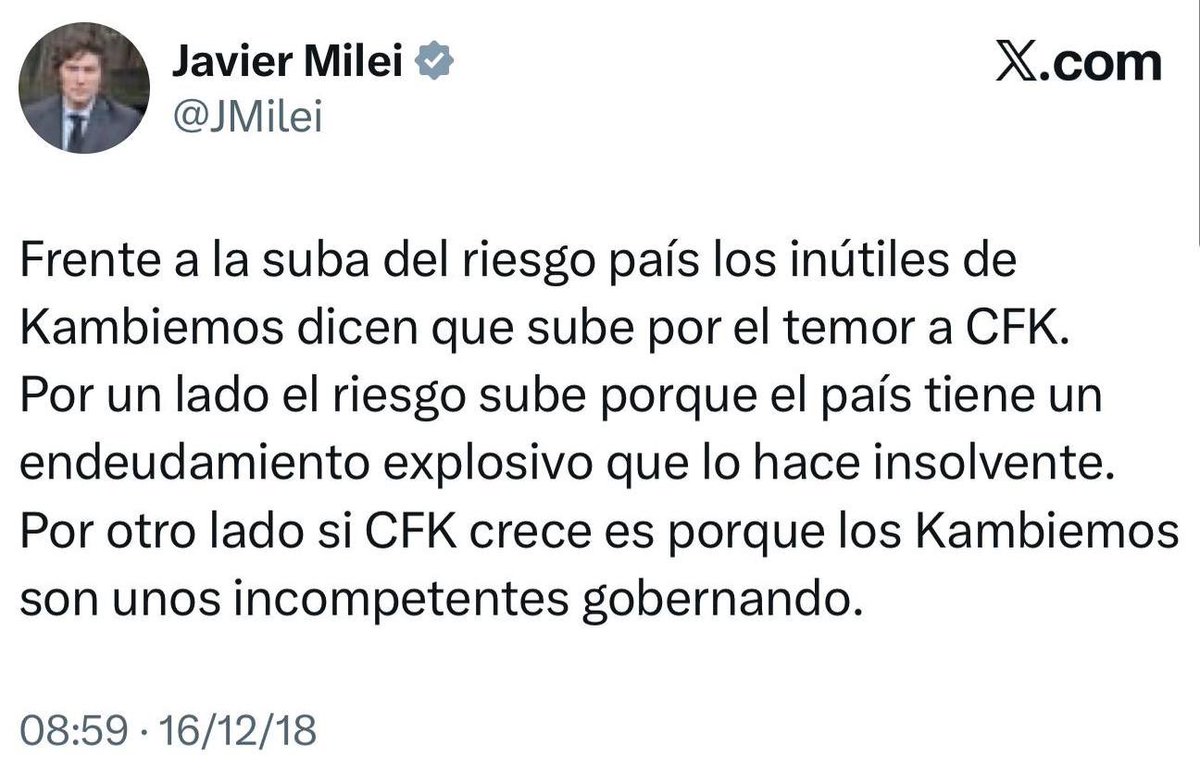 MarceOzz's tweet image. 16/12/2018
¿En qué quedamos, Javo? 🙄