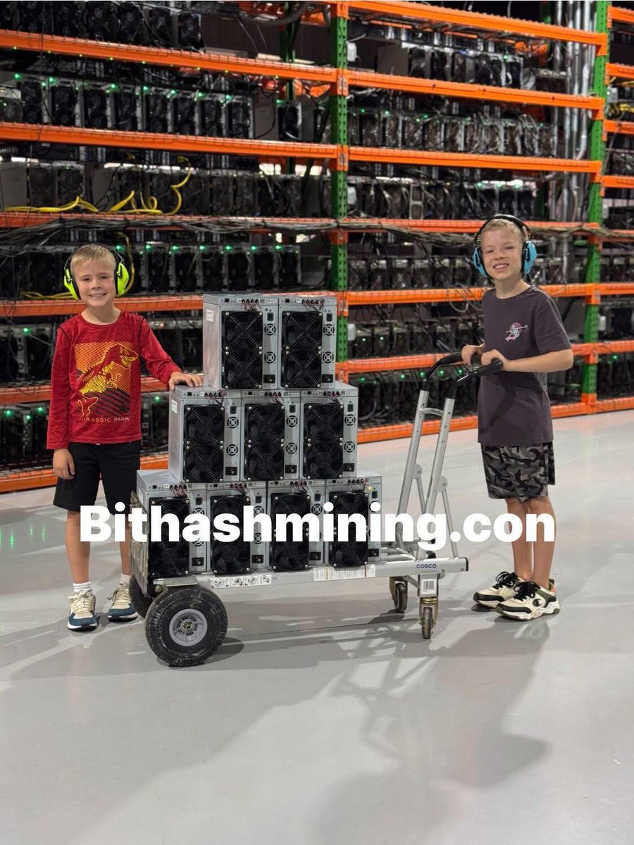 _BitHashmining's tweet photo. 📉 Buying dips = DCA with fiat
⛏️ Mining Bitcoin = DCA with energy
One depends on a paycheck.
One runs 24/7 — no permission needed.
Mining = stacking without emotion.
#Bitcoin #DCA #BitHashMining https://t.co/HE4BOyIwhN
