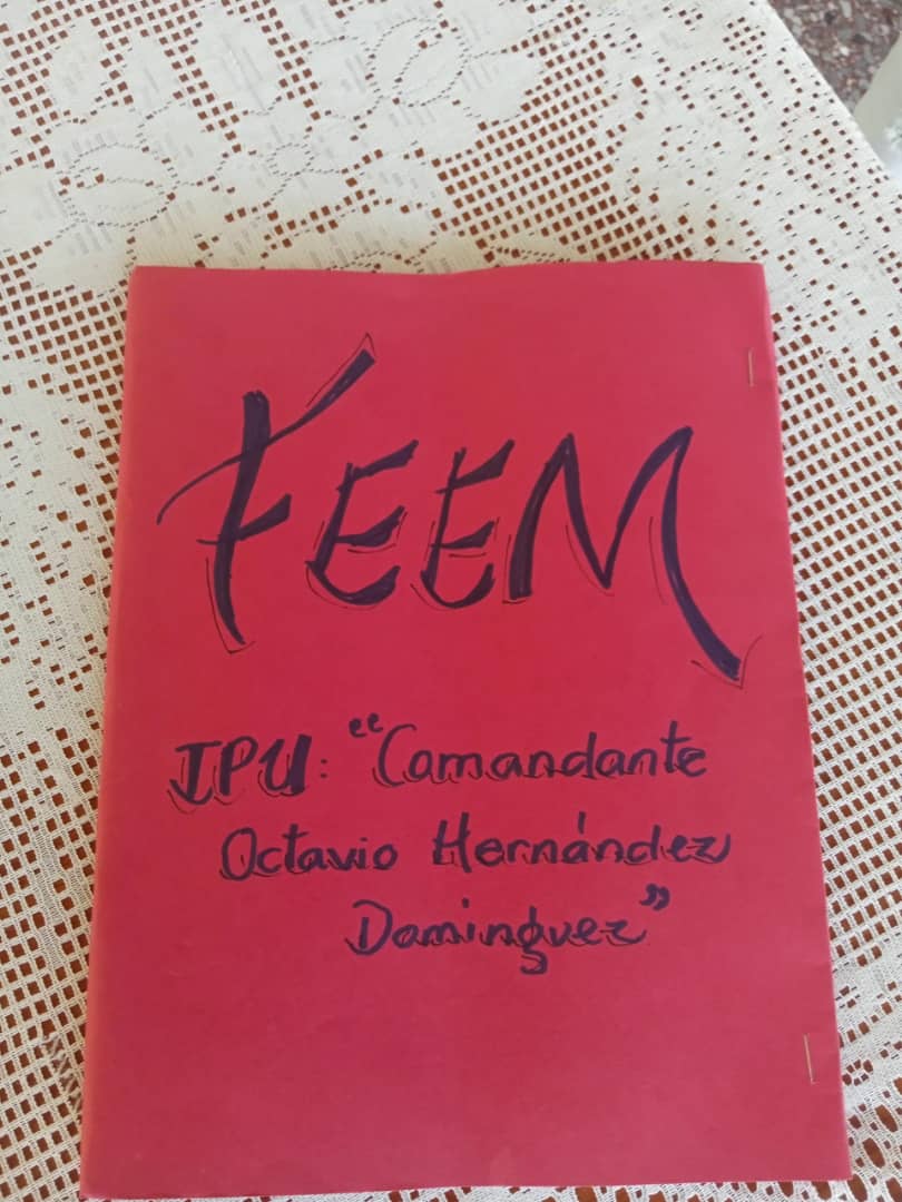 Feem_mayabe's tweet photo. Cada uno de los municipios mayabequenses realizó en esta jornada 📘 sus actos de ingreso a la FEEM de sus respectivos estudiantes 🖊️.
La #FEEMMayabeque les abre sus puertas con mucha alegría 😁. Sean todos bienvenidos a esta gran familia azul. 💙
#LaFEEMSoyYo #HaciendoFuturo https://t.co/t9E9dZT8tu