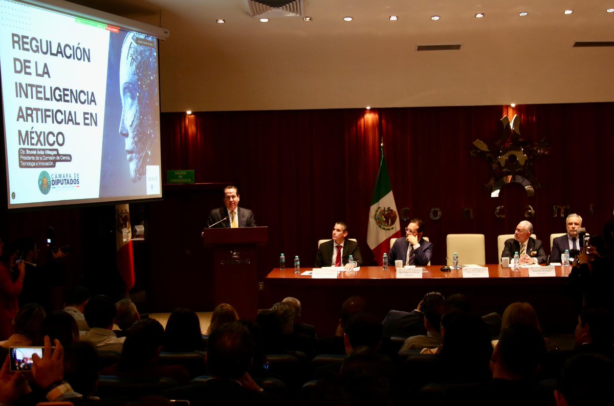 Eruviel Ávila tweet media