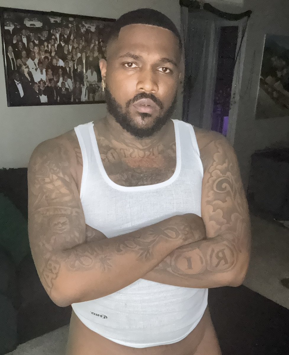 ToniThick 🍑 tweet media