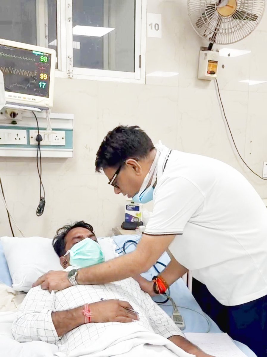 ophudla_INC's tweet image. आज SMS अस्पताल पहुंचकर वहां पर भर्ती संघर्षशील नेता छोटे भाई नरेश मीणा जी से मुलाक़ात करके उनके स्वास्थ्य की जानकारी ली एवं जल्द स्वस्थ होने की कामना की।।
@NareshMeena__