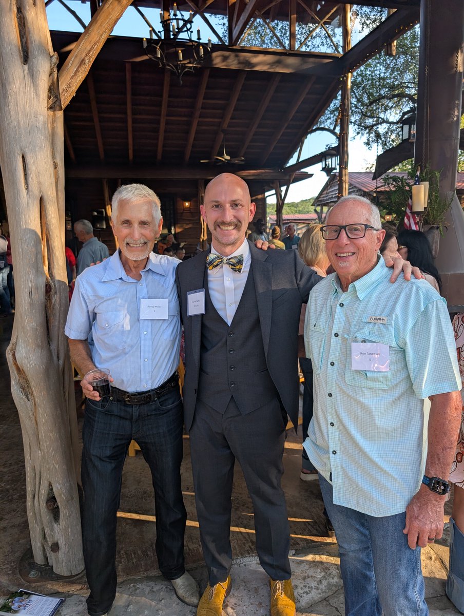 bettsfortexas's tweet image. An incredible night at the Star Spangled Standup with @HaysCoGOP . Grateful for the chance to connect with Texans who love faith, family, and freedom as much as I do.
#StarSpangledStandup #ConservativeValues #TX21 #BetOnBetts