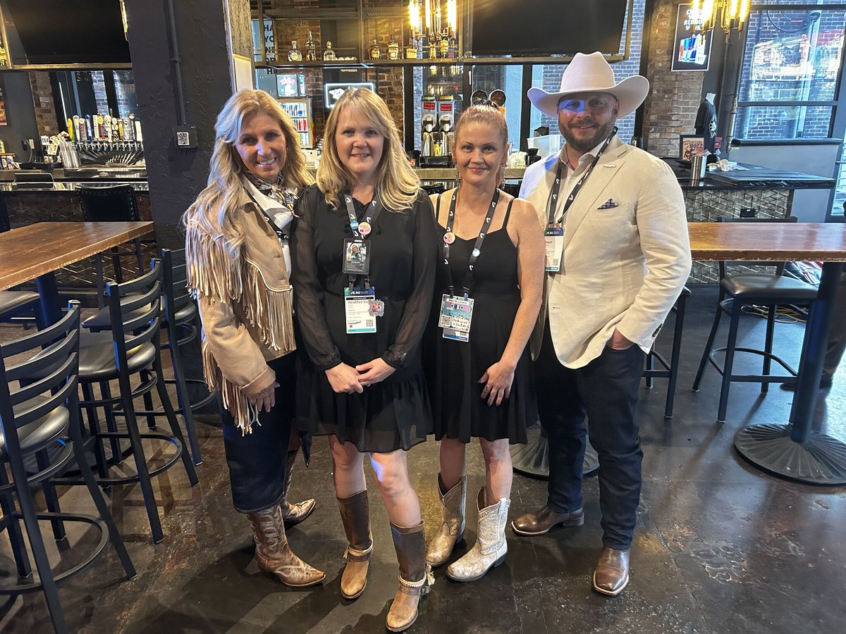 SymetriUSA's tweet photo. We had the incredible opportunity to host our clients and partners for an unforgettable evening of connection, creativity and celebration. Thank you to our sponsors!
🌟Esri
🌟Eagle Point Software
🌟Cintoo
🌟Autodesk
🌟Arch-Intelligence
#AU2025 #AutodeskUniversity https://t.co/h5twKM7dg5