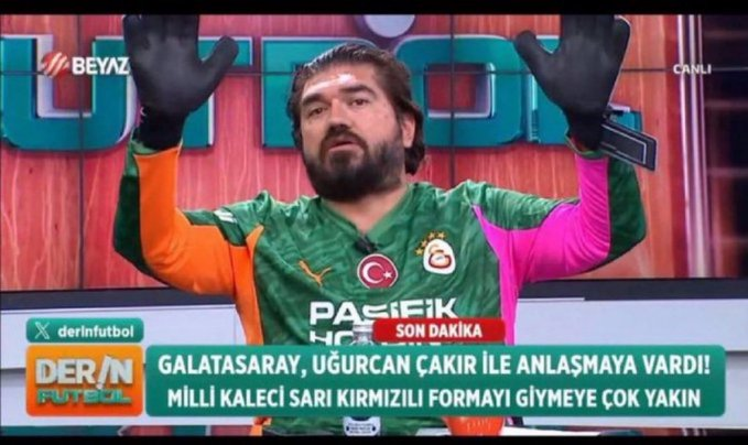 SportsCubuklu's tweet photo. 🗣️ Rasim Ozan Kütahyalı: "Galatasaray 10 gol yese, sevinecek misiniz?" https://t.co/gpWkmzNOr5
