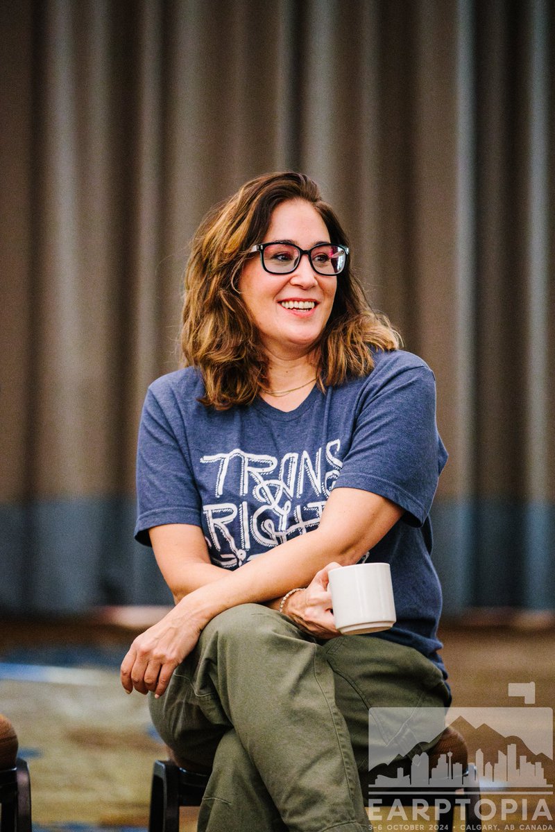 pingubest's tweet photo. No other one. It's the queen 👑#EmilyAndras
Thank you Team #earptopia for this photo.
#WynonnaEarp https://t.co/xZPaZCyWms