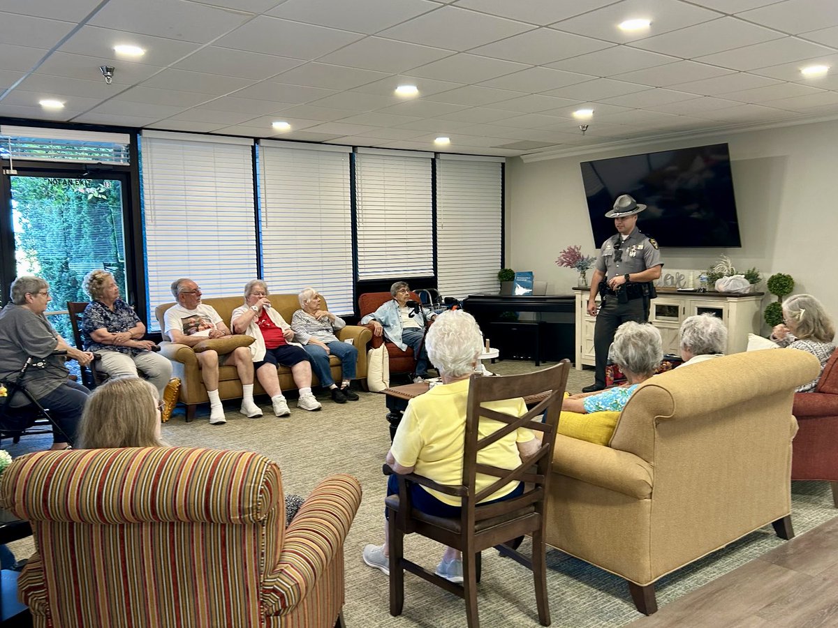 🚔 Today, Trooper Luis Rodriguez from the Toledo Post visited the Browning Masonic Community in Waterville, where he spoke with seniors about traffic safety. 🚗✨