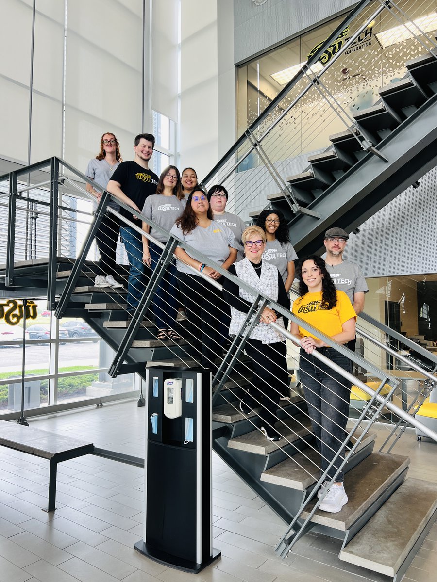 🙌  Say hello to the new President’s Advisory Council at WSU Tech! These student leaders meet with Dr. Sheree Utash to discuss student issues, share ideas, and represent the voices of their peers, all while building leadership skills and shaping the future of WSU Tech. Welcome!