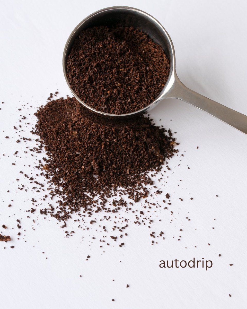 SipRituals's tweet image. Grind matters!
If your coffee isn’t tasting just right, your grind size might be the culprit.
Too bitter or sour? → Grind is too fine (go coarser).
 Too flat or watery? → Grind is too coarse (go finer).

#SipRituals #CoffeeTips #DailyRitual