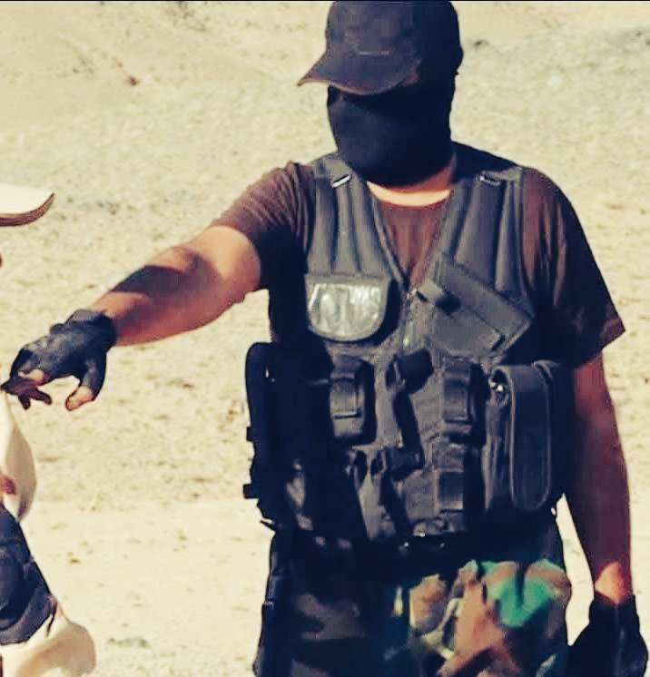 The_Gerok's tweet photo. Baloch militants blocked the Highway of Quetta,the capital of Balochistan,and conducted snap-checking.The killing of dozens of Pak soldiers in Turbat,the second largest city of Balochistan,is the beginning of a new era.Pakistan Army bombing innocent civilians is regrettable https://t.co/Gxws8E6hoe