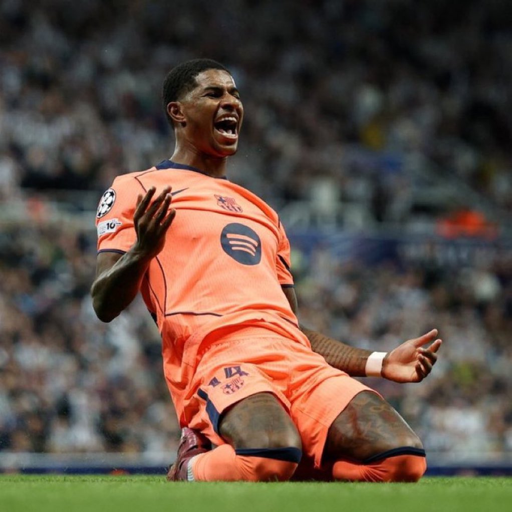 What a knight 🧡🧡🧡🧡